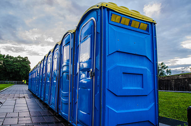 Best Portable restroom trailer rental  in Oxford, KS